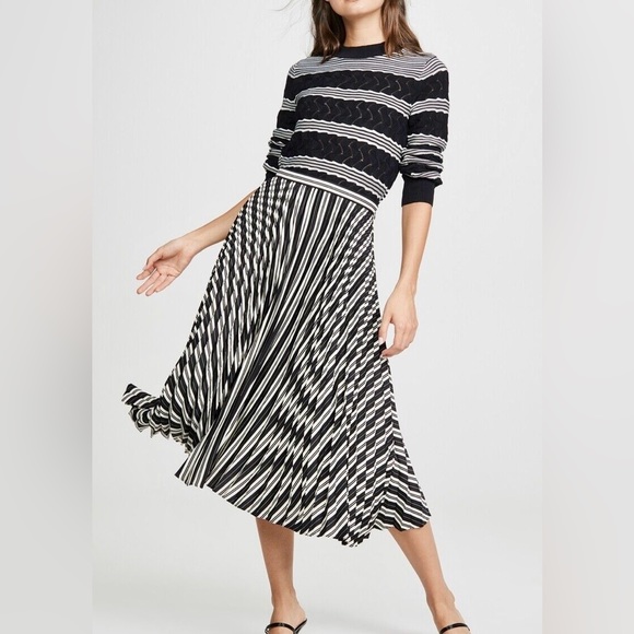 NWT Club Monaco Skirt black & white Annina Pleated Size 00 XS - Picture 2 of 8